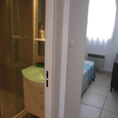 Apartment T3 Mezzanine 6 Pers, Parking, Animaux Ok, Proche - Fr-1-106-70 *